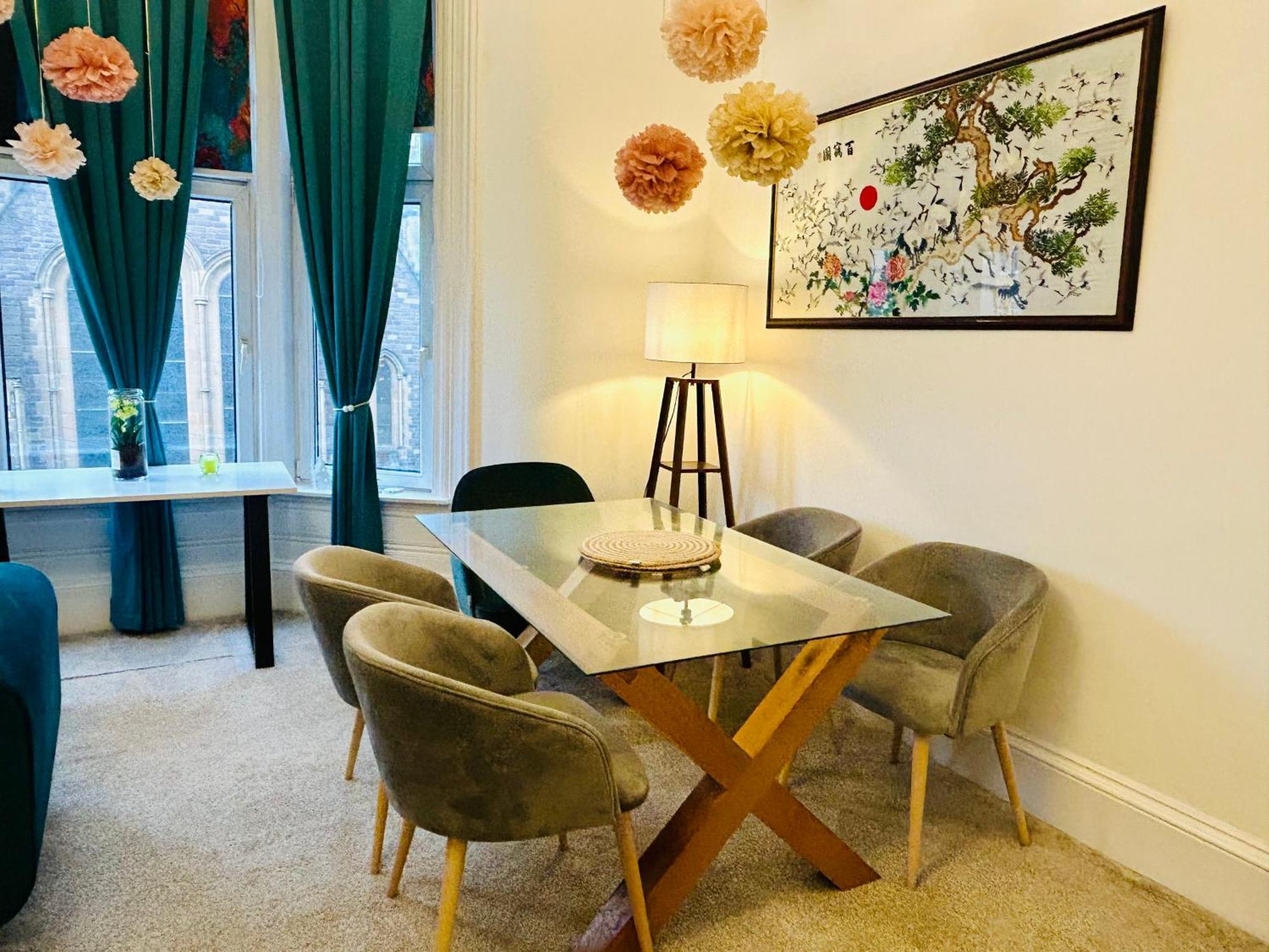 Glasgow Center/West End Apartment Екстер'єр фото